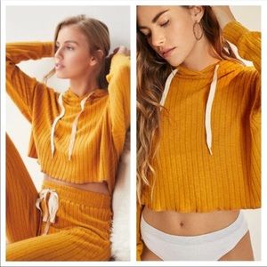 Urban Outfitters Out form Under xl new